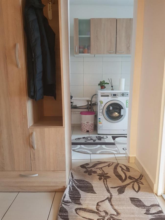 Garsoniera Emilia Apartment คัมพูลุง โมลโดเวเนสค์ ภายนอก รูปภาพ