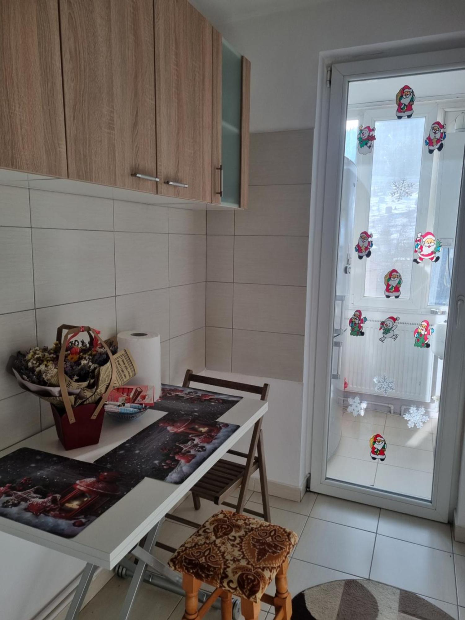 Garsoniera Emilia Apartment คัมพูลุง โมลโดเวเนสค์ ภายนอก รูปภาพ